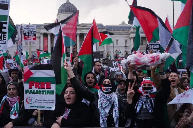 Pro-Palestinian demonstration in London Calling for a ceasefire