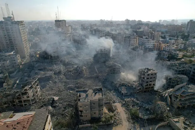 Widespread damage to buildings in Gaza City