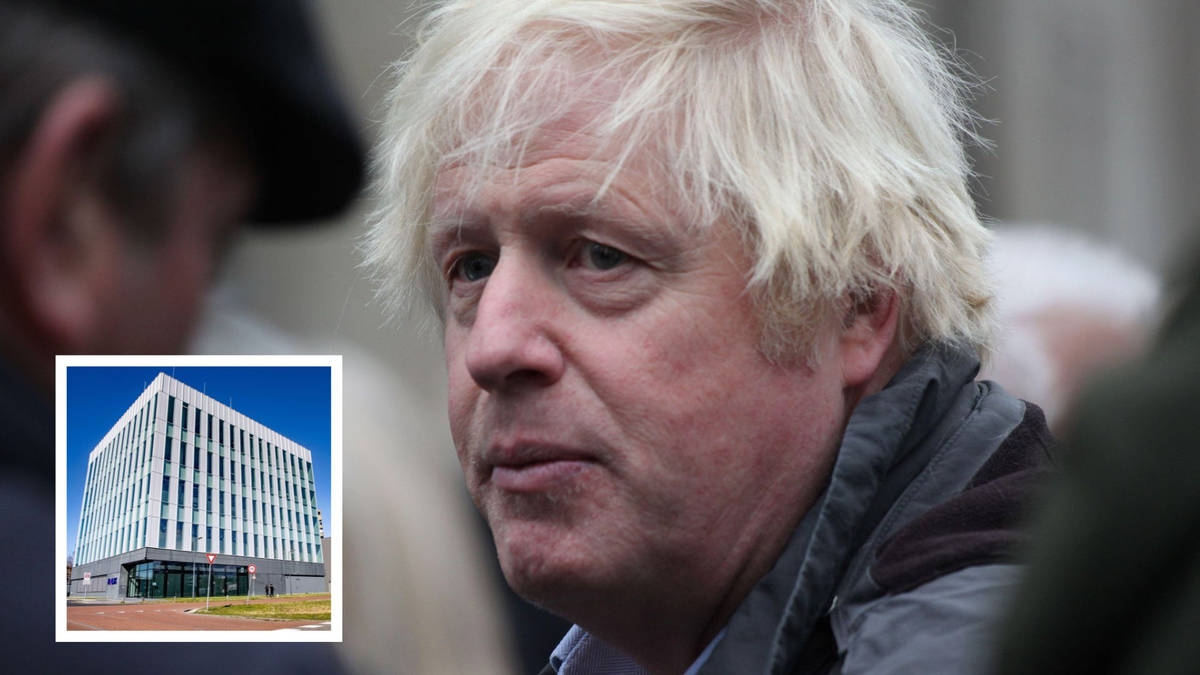 Boris Johnson ‘vraagt ​​spionnen om onderzoek te doen naar overval op Nederlandse Covid-vaccinfabriek na EU’