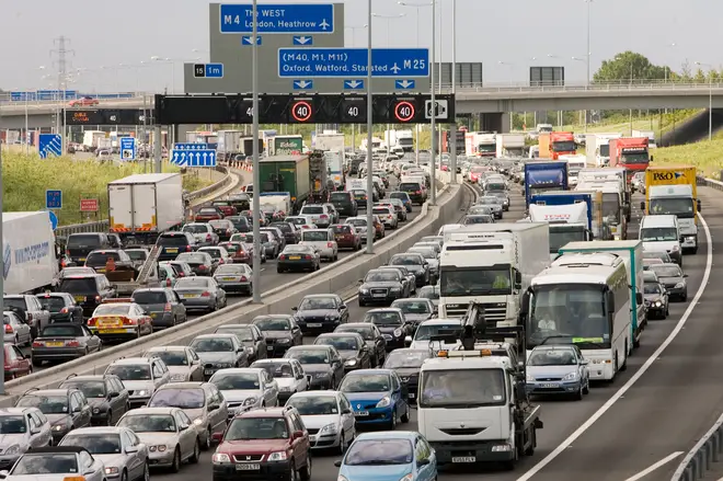 The M25 is predicted to face delays of up to an hour over the Christmas weekend.