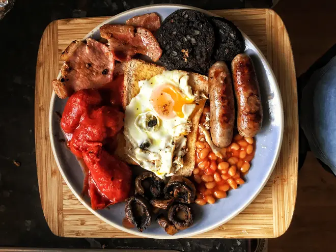 Full English: "No-one really likes the tomatoes"