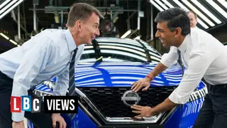 Jeremy Hunt and Rishi Sunak at a Nissan factory