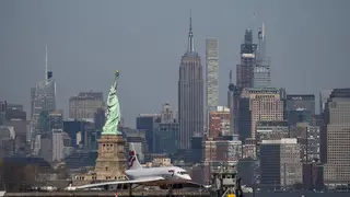 Concorde passing through New York on way to museum after refurbishment
