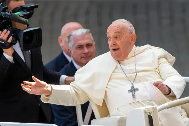 Papst Franziskus während der Palmsonntagsmesse auf dem Petersplatz