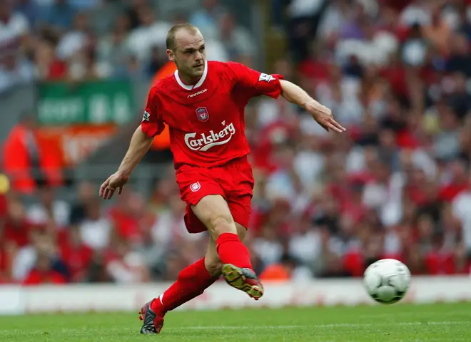 Danny Murphy playing for Liverpool