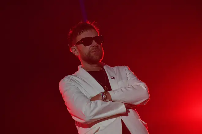 Damon Albarn, wokalista Blur, dał wyraz swojej frustracji na scenie