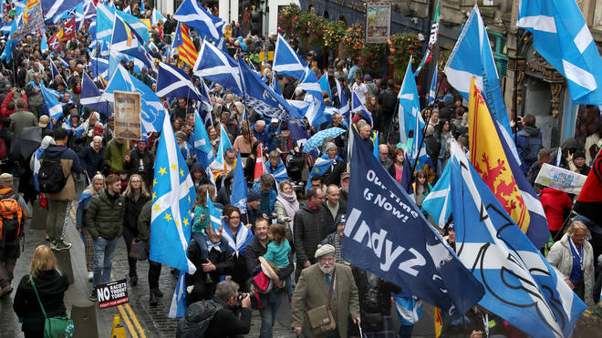 'More Than 200,000' Scottish Independence Supporters March Through Edinburgh